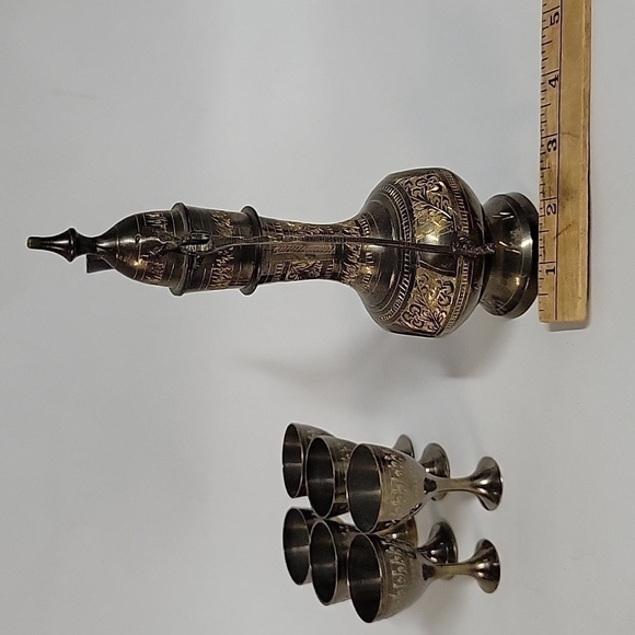 Vintage Brass Pewter Middle Eastern Etched Engraved Pot Plus (6) Goblets - Picture 10 of 10